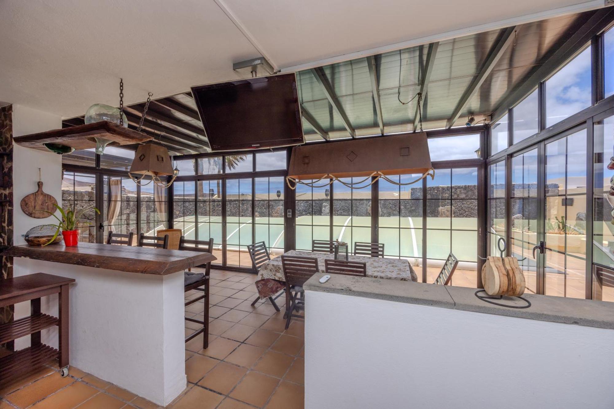 Luxury Canarian Villa With Large Pool In Costa Teguise Eksteriør billede